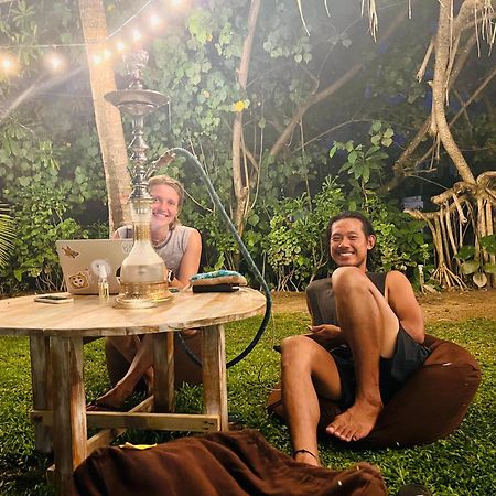 Pineapple Surf Otel Ahangama Dış mekan fotoğraf