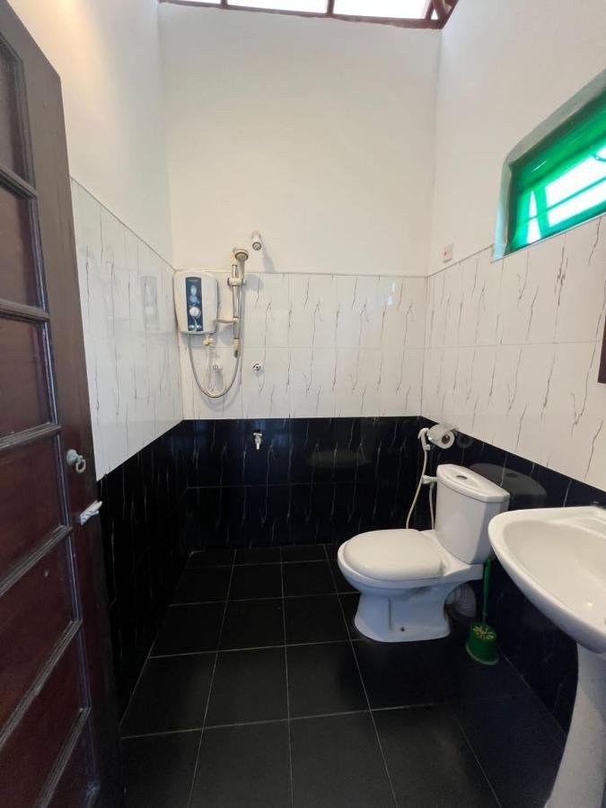 Pineapple Surf Otel Ahangama Dış mekan fotoğraf