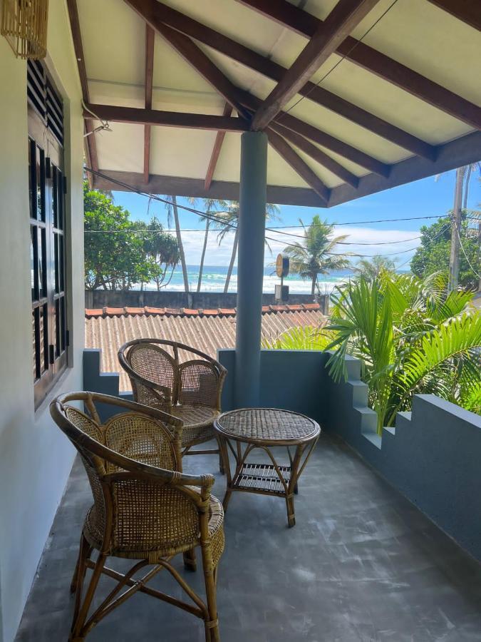 Pineapple Surf Otel Ahangama Dış mekan fotoğraf